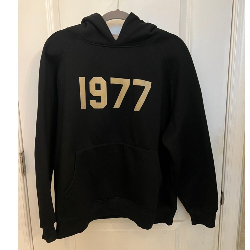 Fear of God Essentials 1977 pullover hoodie S black Streetwear Athleisure Unisex